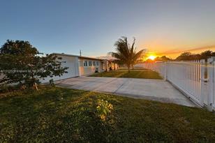 4250 NW 178th Dr - Photo 3