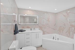 16699 Collins Ave, Sunny Isles Beach, FL 33160 - Photo 19