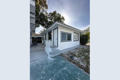994 NW 2nd St, Miami, FL 33128 - Photo 21