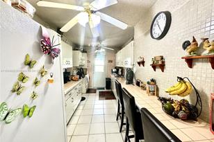 559 E 15th St - Photo 11