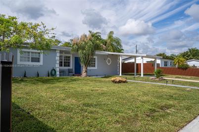 10120 Nicaragua Dr, Cutler Bay, FL 33189 - Photo 9