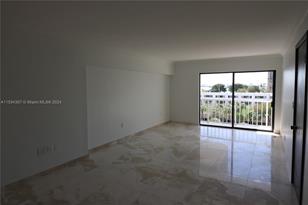 1650 NE 115th St - Photo 11