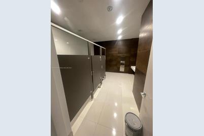 1006 E Hallandale Beach Blvd #4-206, Hallandale Beach, FL 33009 - Photo 11