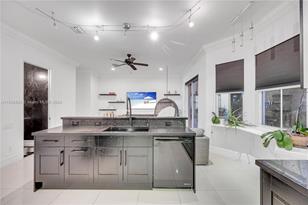 833 E Spinnaker Dr - Photo 19