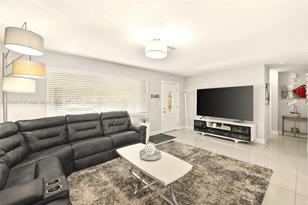 3206 Wilson St - Photo 3