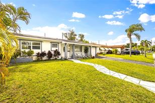 3206 Wilson St, Hollywood, FL 33021-4449