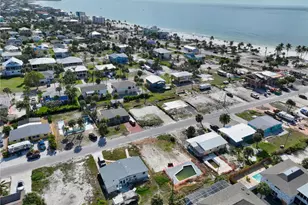161 Hibiscus Dr, Fort Myers, FL 33931 - Photo 19