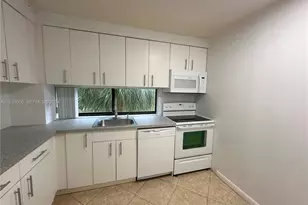 17021 N Bay Rd, Sunny Isles Beach, FL 33160 - Photo 7