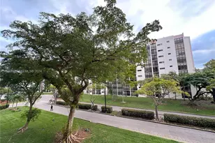 17021 N Bay Rd, Sunny Isles Beach, FL 33160 - Photo 3