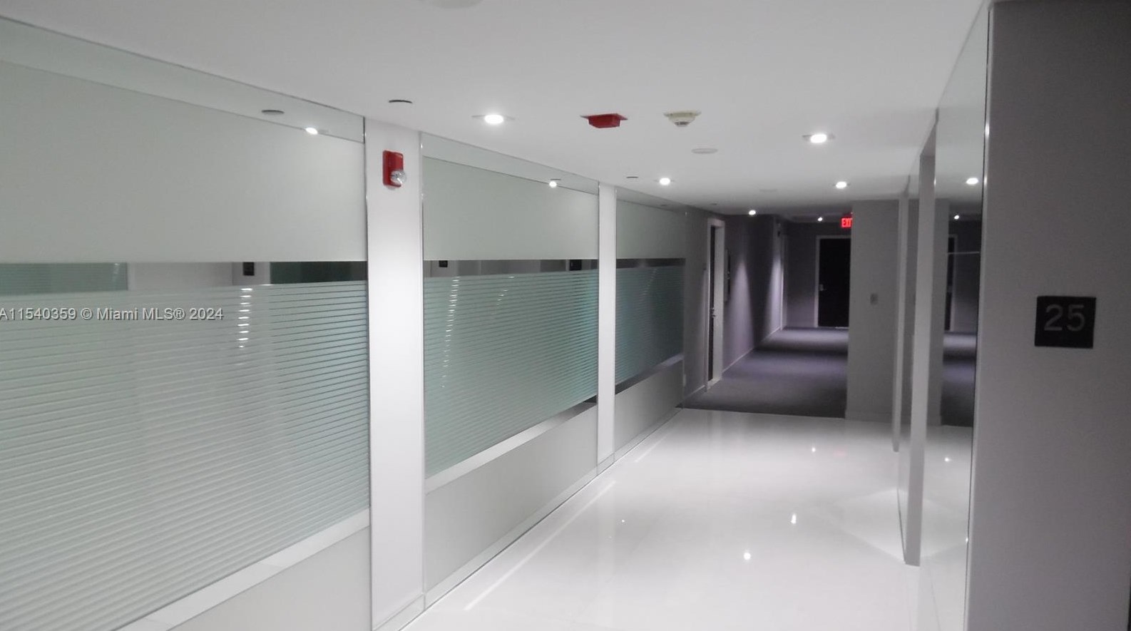 20379 Country Club Dr, Miami FL  33180-1627 exterior