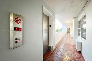 7904 West Dr, North Bay Village, FL 33141 - Photo 23