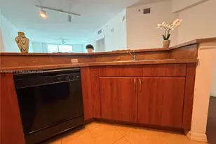 9201 Collins Ave, Surfside, FL 33154 - Photo 11