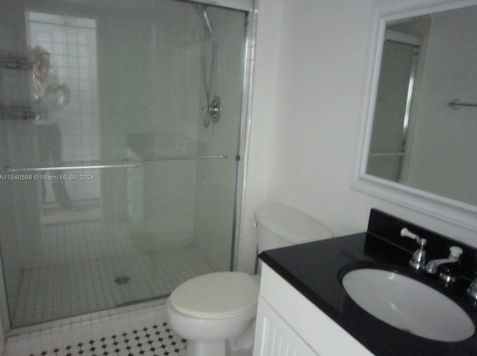 100 Bayview Dr, Miami FL 33160-4772 exterior