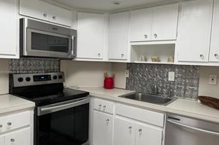 300 Bayview Dr, Sunny Isles Beach, FL 33160 - Photo 7