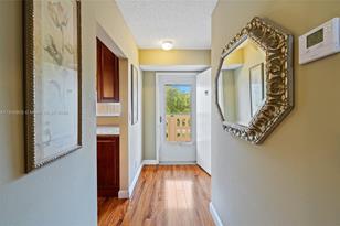 1024 SE 3rd Ave - Photo 3