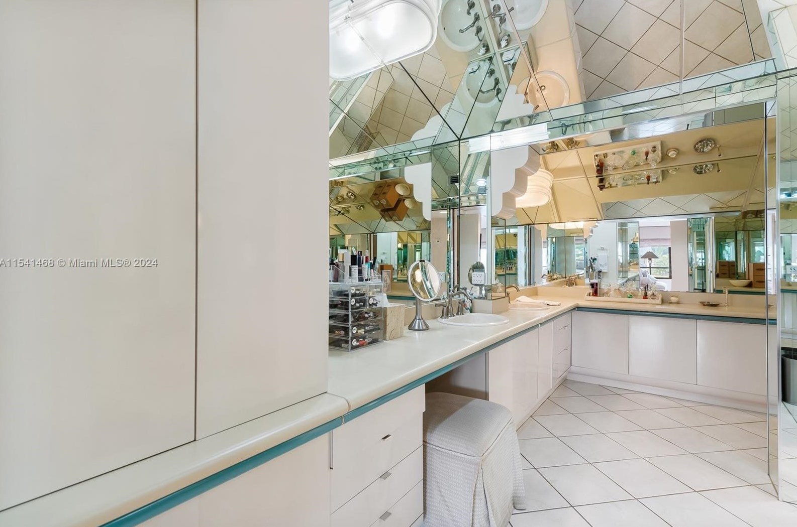 3071 35 St, Hollywood FL 33021-2627 exterior