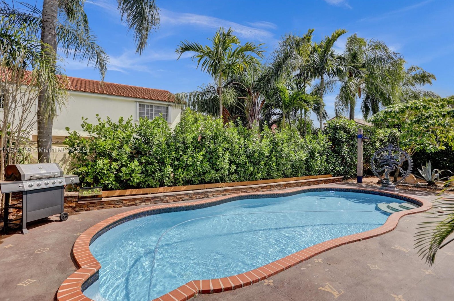 11011 161 Pl, Miami FL 33196-4272 exterior