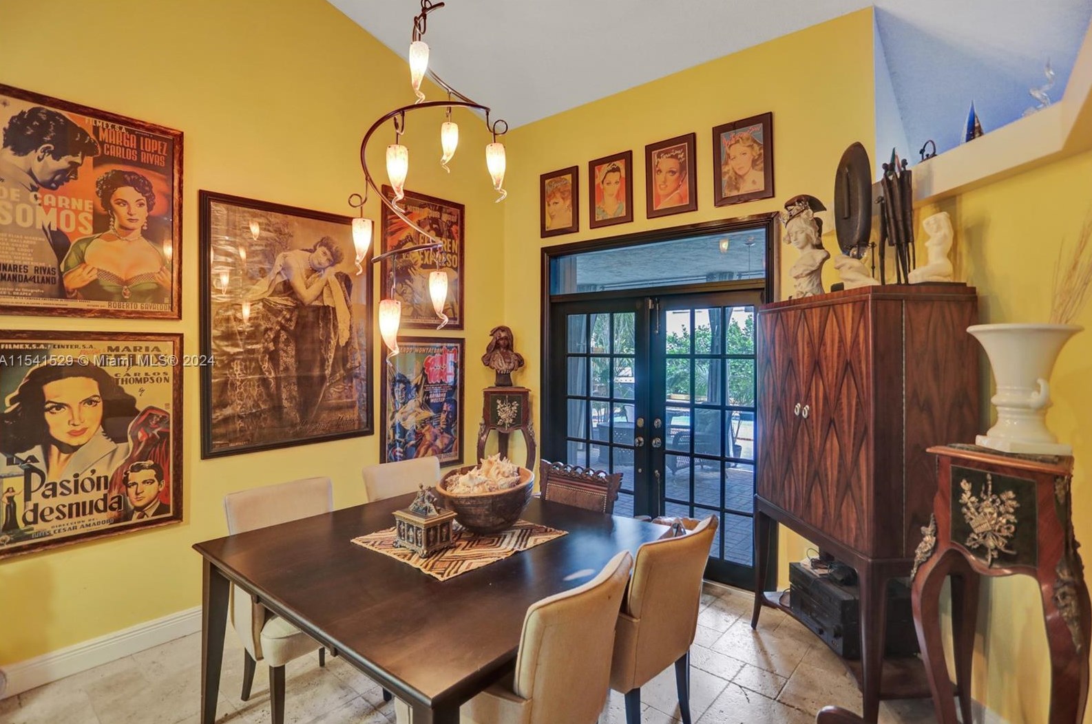 11011 161 Pl, Miami FL 33196-4272 exterior