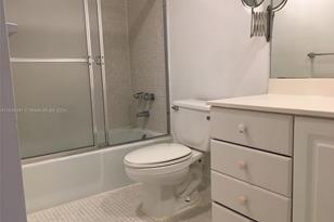 19380 Collins Ave, Sunny Isles Beach, FL 33160 - Photo 15