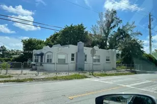 932 NW 70th St, Miami, FL 33150 - Photo 1
