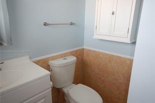 4000 NE 169th St - Photo 13