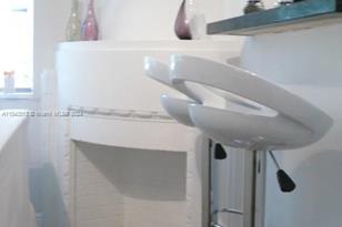 1525 Meridian Ave, Miami Beach, FL 33139 - Photo 9