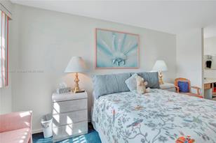 12900 SW 13th St - Photo 21