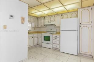 9511 N Hollybrook Lake Dr - Photo 3