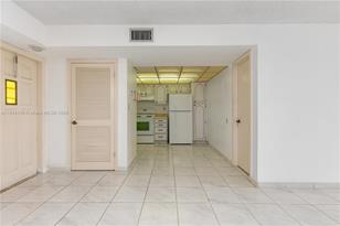9511 N Hollybrook Lake Dr - Photo 9