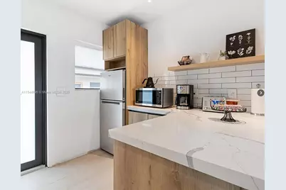 740 SW 9th St #2, Miami, FL 33130 - Photo 5