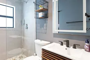 740 SW 9th St, Miami, FL 33130 - Photo 7