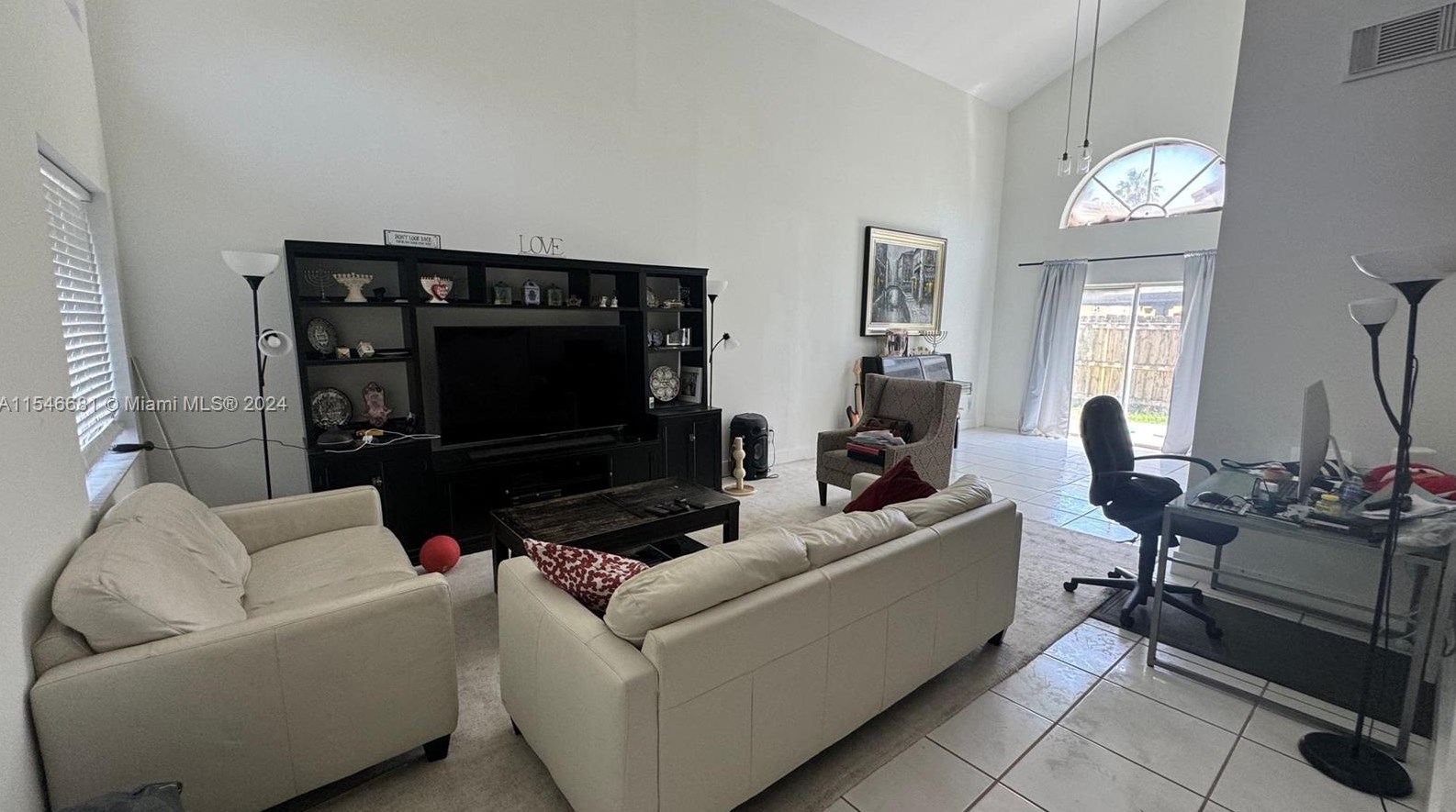 15476 62 Ter, Miami FL  33193-2568 exterior
