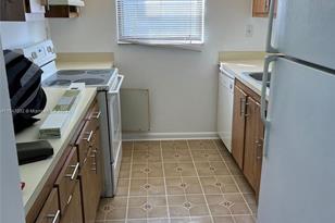 1880 N Congress Ave - Photo 5