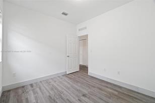 3411 W 110th St - Photo 33