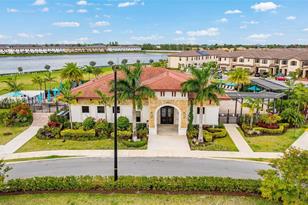 3411 W 110th St, Hialeah, FL 33018
