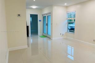 10800 67th Dr, Miami, FL 33173-2045