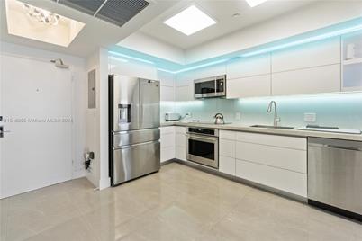 100 Lincoln Rd #1602, Miami Beach, FL 33139 - Photo 11