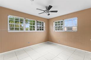 2560 NE 207th Terrace - Photo 31