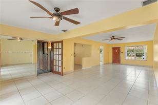 2560 NE 207th Terrace - Photo 15