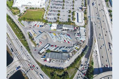 9101 W Okeechobee Rd #206A, Hialeah Gardens, FL 33016 - Photo 1