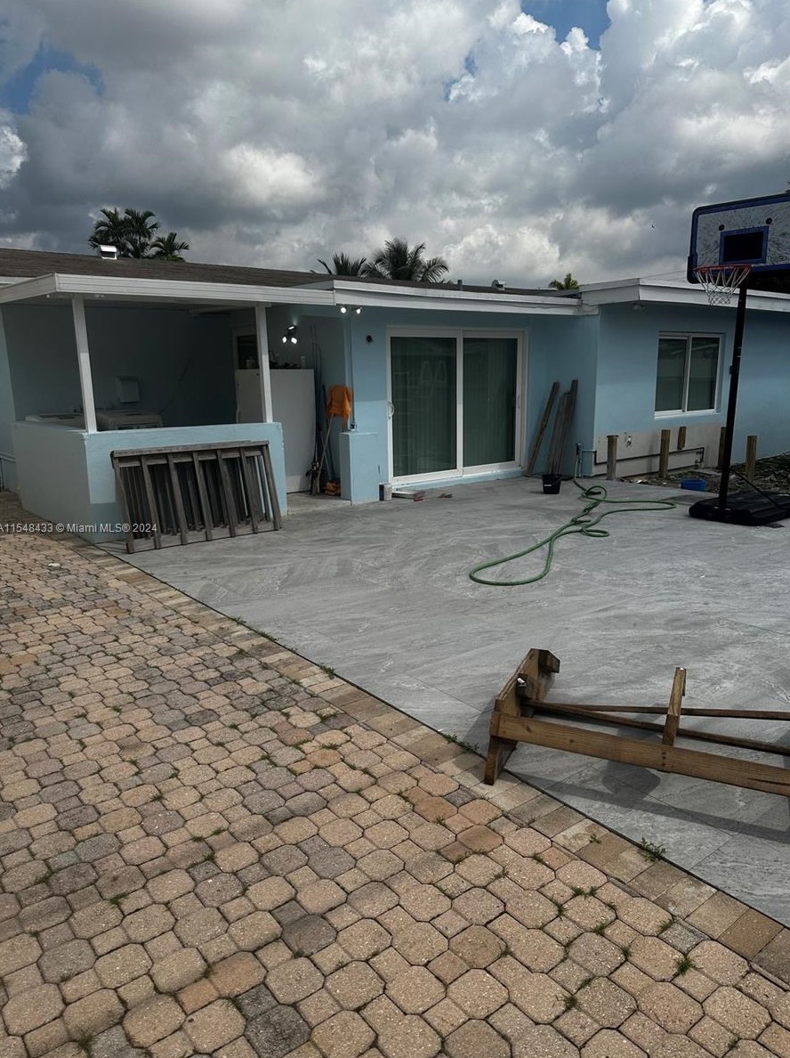 630 50 Pl, Hialeah FL  33012-3614 exterior