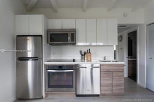1450 Meridian Ave, Miami Beach, FL 33139 - Photo 7