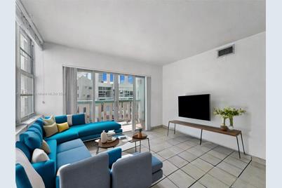 701 Collins Ave #1F - Photo 1