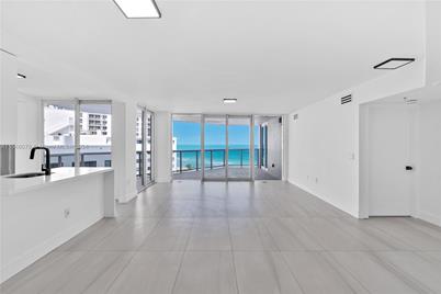 6301 Collins Ave #1108 - Photo 1