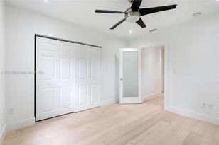 5 107th St, Miami FL  33161-7029 exterior