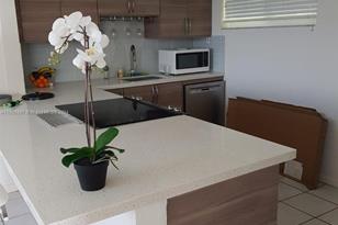 8001 Crespi Blvd - Photo 3