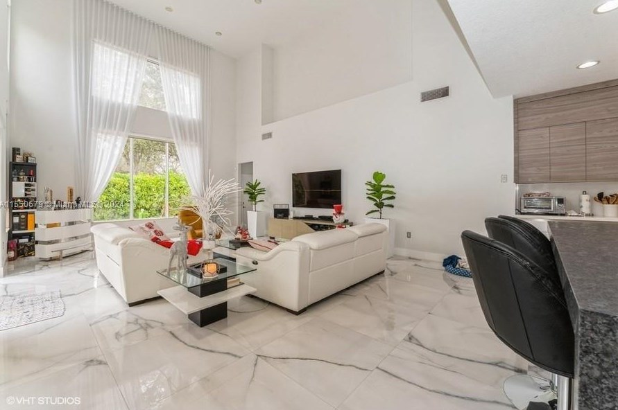 18611 41 St, Hollywood FL 33029-2769 exterior