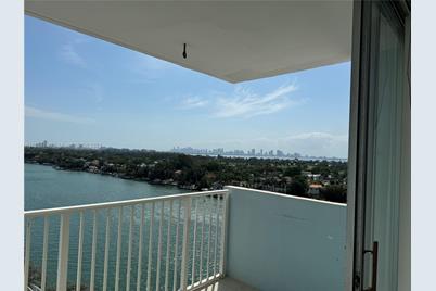 5838 Collins Ave #9F - Photo 1