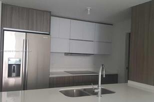 600 NE 27th St, Miami, FL 33137 - Photo 3