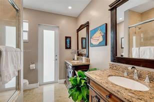 7440 SW 162nd St - Photo 17